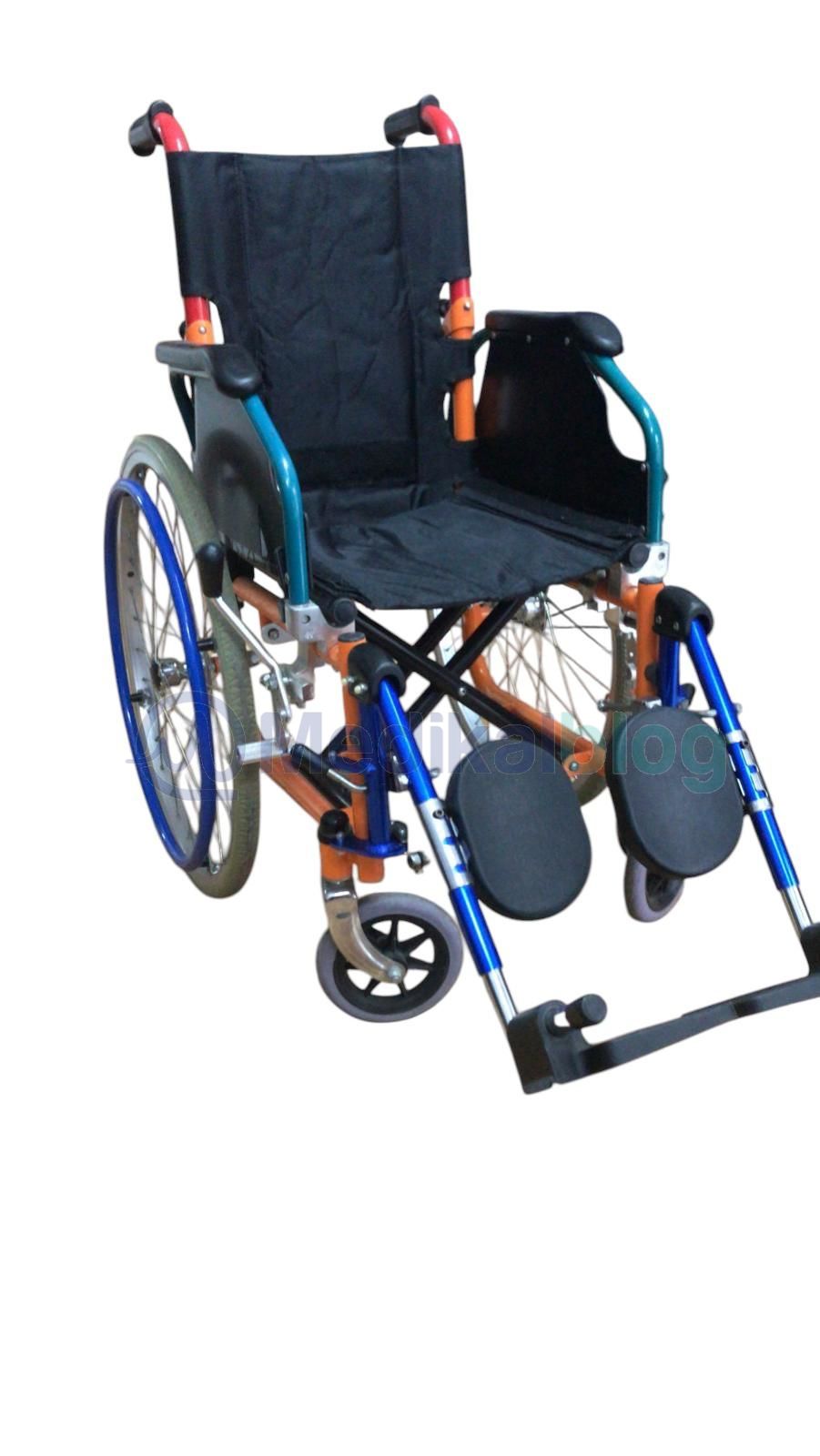 Kiralık Tekerlekli Sandalye Ayak Kalkar Model Çocuklar İçin